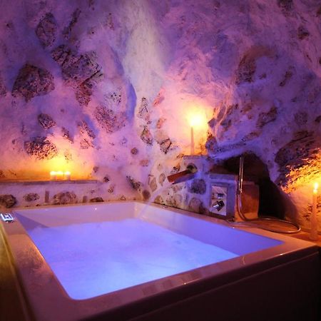 הוילה סנטו סטפאנו די ססאניו Santo'S House Luxury - Idromassaggio E Doccia Emozionale מראה חיצוני תמונה